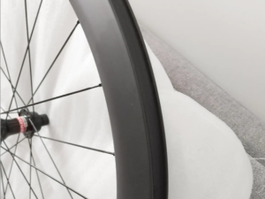 Ruedas Superteam D50 carbono perfil 50mm.
